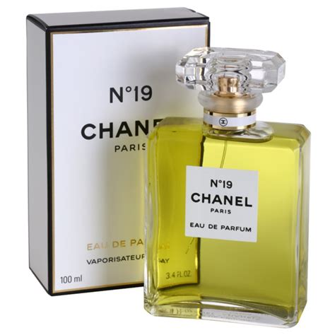 chanel no 19 eau de parfum 100ml|N°19 EAU DE PARFUM SPRAY .